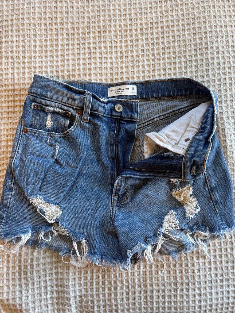 Abercrombie & Fitch The Mom Short High Rise Jean Shorts